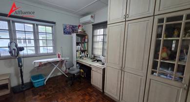 Double Storey Semi-Detached @ Pelita Heights, BDC For Sale