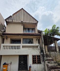 Corner House 2.5 Storey in Gasing Indah
