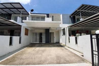 Country Villa Resort Guarded Double Storey Terrace Below Value, Bemban
