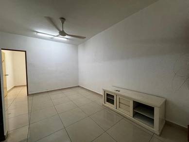 1-Fix Carpark @ Seri Semarak 2-Bedrooms Partly Renovated *FREEHOLD*