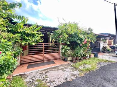 CANTIK 1 Storey Seksyen 5 Bandar Rinching Semenyih