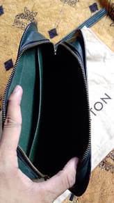 clutch bag
