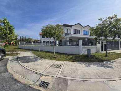 [CORNER LOT] Double Storey Terrace House, Alamsari