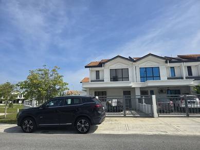 [CORNER LOT] Double Storey Terrace House, Alamsari