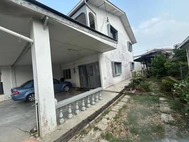 LOCATION! Double Storey Corner @ Taman Seng Goon