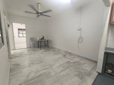 Unfurnished Krubong Single Terrasa house for