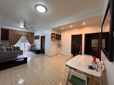 Pandan Court