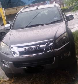 Dmax Auto 2.5 4x4,2013 utk dijual,nego