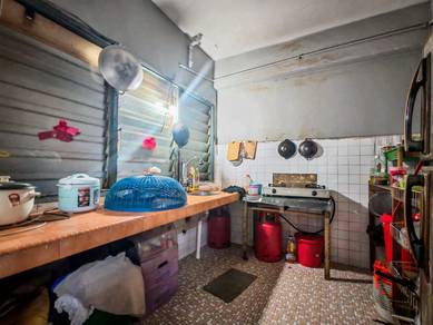  Below Market /  Price Reduced: Serdang Raya 810sqft (2 1 Room)