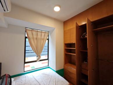 Walk to LRT & KTM | Villa Putra | Fully Furnished Room