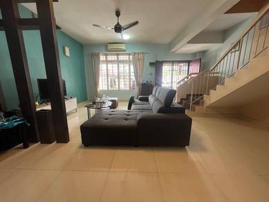 Bandar mahkota cheras , 2storey , kitchen extended ,partly renovated