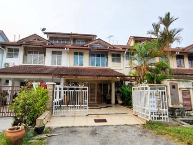 Rumah Teres Besar Bandar Seri Putra Dekat Sekolah Surau