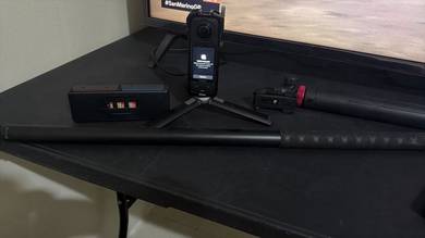 insta 360 x5 like new