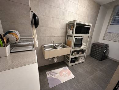 1484 sqft Fully Furnished Jade Residence Condo