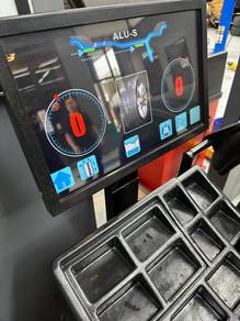 WBR Wheel Balancer with Lifter Touch Screen China