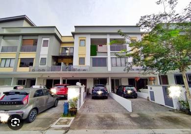 Townhouse-for-rent-Seri-Kembangan-Selangor