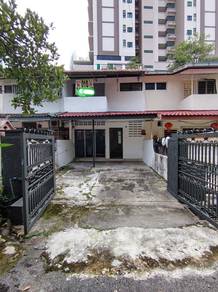 Freehold Double storey terrace Taman Sri Rampai for sale