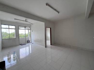 Unfurnished Pangsapuri Cheng Ria Level3 Walk Up Apartment For Rent