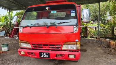 Isuzu Tipper