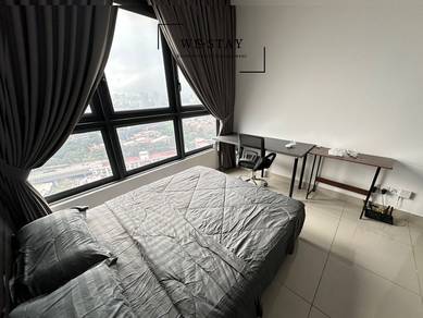 M Vertica Room Rental