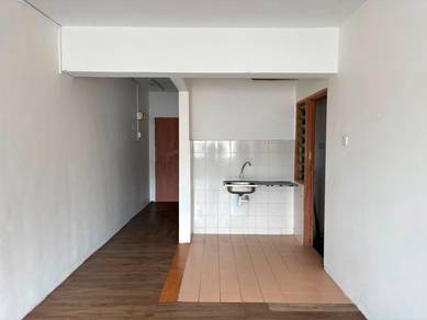 RENT PANGSAPURI CEMARA (CHERAS), PARTIALLy FURNISHED, GOOD CONDITION