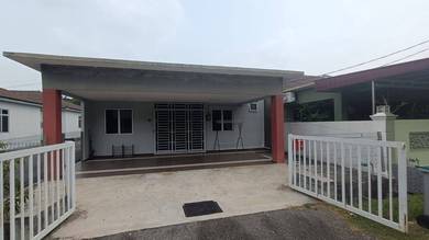 Durian Tunggal Single Storey Terrace End Lot Fully Furnished