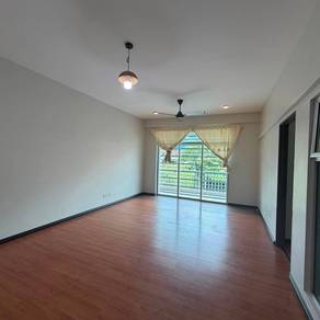 Aman Sari Loft,Menggatal