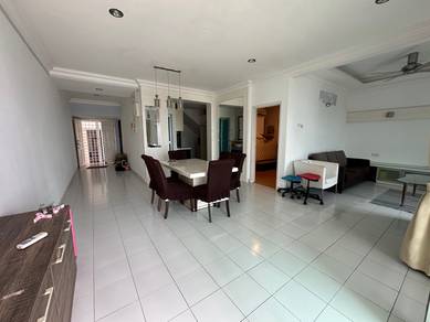 University Place (Plaza Ivory)-1