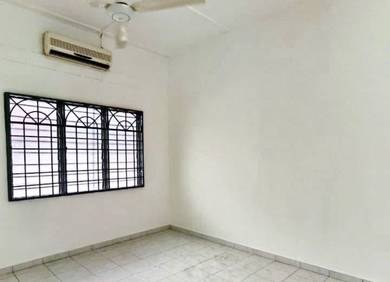 1-storey-Terraced-House-for-sale-Semabok-Melaka-2