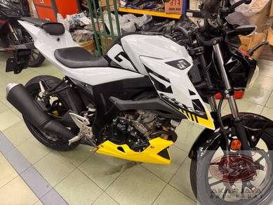 suzuki gsx  S150 9149