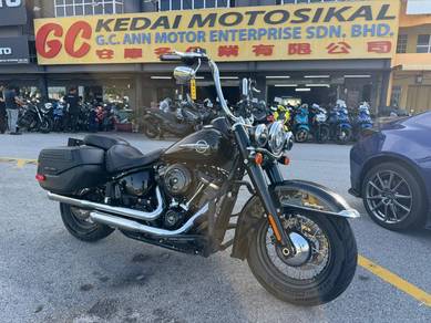 2023 Harley Davidson FLHC Heritage Classic 107 175