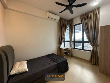 Junior Room For Rent Kuchai Lama Near Mrt Kuchai Sentral Female Male
