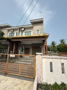 Rumah Teres 2 Tingkat Corner Lot