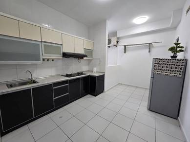 High Floor Corner Unit with 2 Car Parks