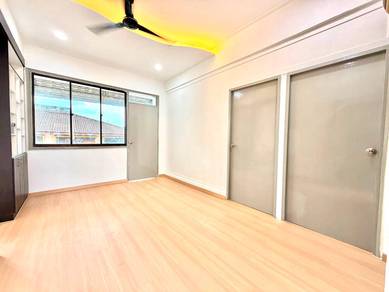 Rumah Cantik Flat Taman Perling