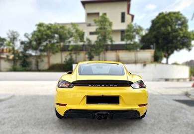 Porsche CAYMAN 2.0 718 SportDesign (A)