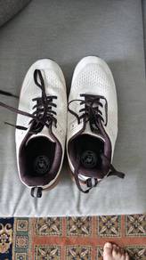 Active Camel size 43 man sport shoes