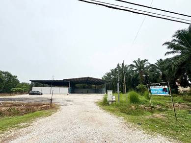Warehouse For Rent Facing Mainroad @ Benut, Pontian