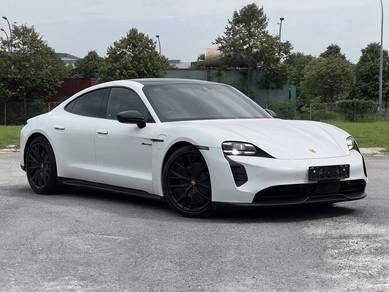 2022 Porsche Taycan GTS (9JI I) MANY EXTRAS