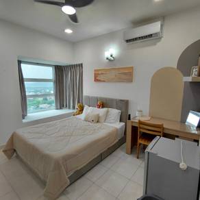 Master n Medium Room Walk 9min to LRT Access to Bukit Jalil Sri Petali