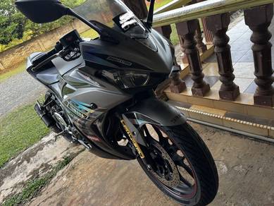 YAMAHA R25 Tahun 2016