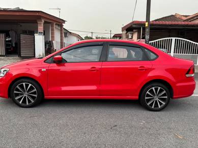 Volkswagen VENTO 1.2 TSI HIGHLINE Turbo Polo