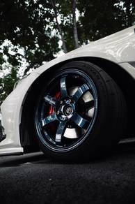 TE37 Saga S-Plus FL5 18”
