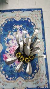 Golf iron pelbagai jenama