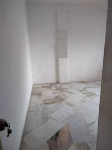 FLAT PKNS SEKSYEN 7 l Level 3 l Near LRT
