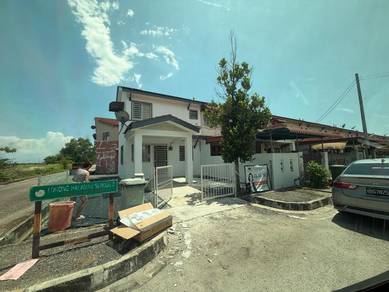 Corner Unit Halaman Seroja Batu Kawan For Sale