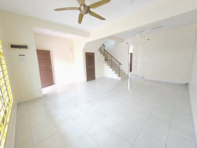 Taman Impiana Pelangi Semenyih Newly Painted 2 Storey Terrace For Rent