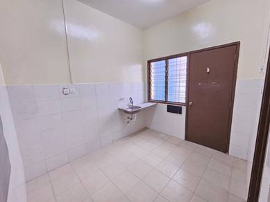 Taman Impiana Pelangi Semenyih Newly Painted 2 Storey Terrace For Rent
