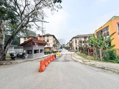 Rampai Court