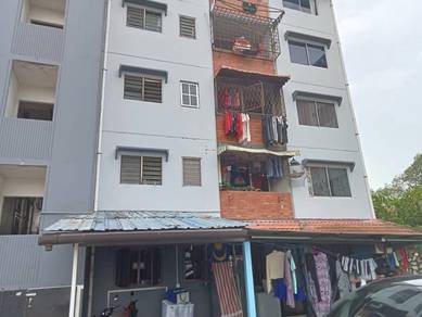 Flat PKNS Bangii Seksyen 4